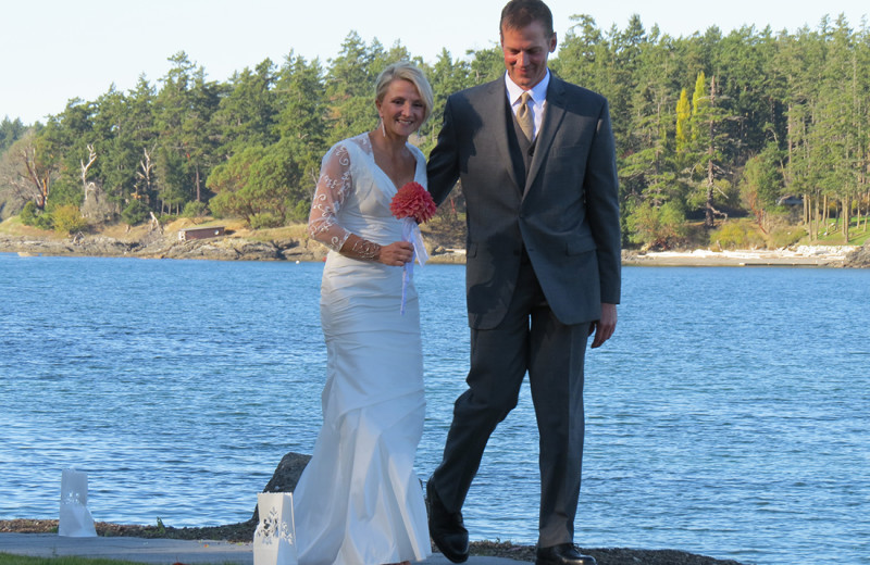 Weddings at Snug Harbor Marina Resort