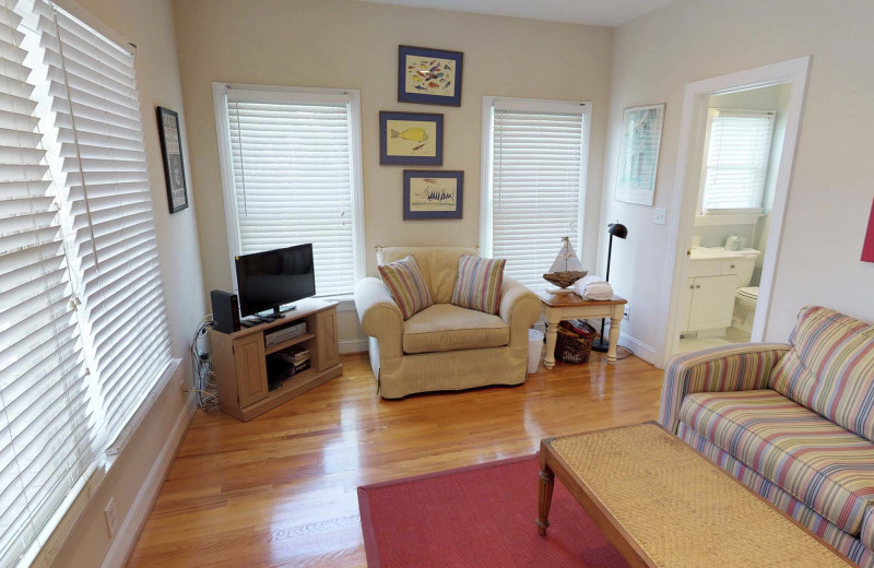 Living room at Brownell St 2908.