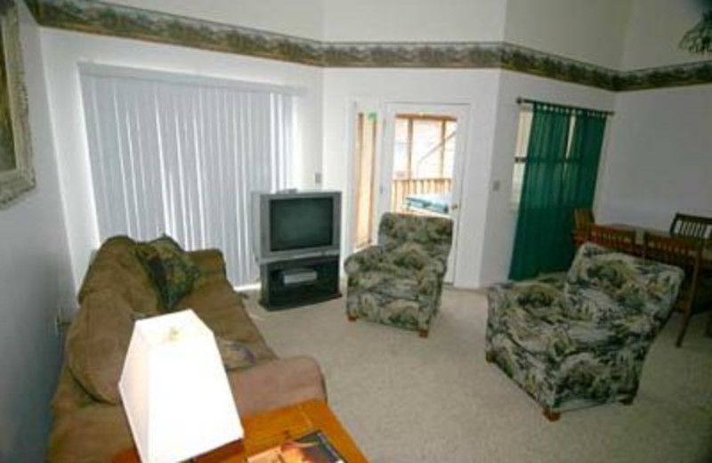 Living Room at Baskins Creek Cabin Rentals
