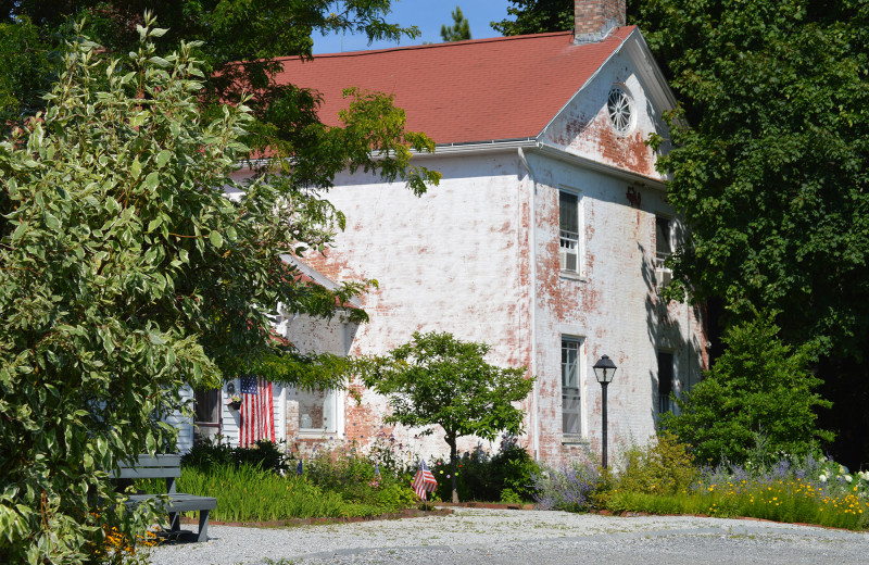 Exterior view of Conroy's Bed and Breakfast.