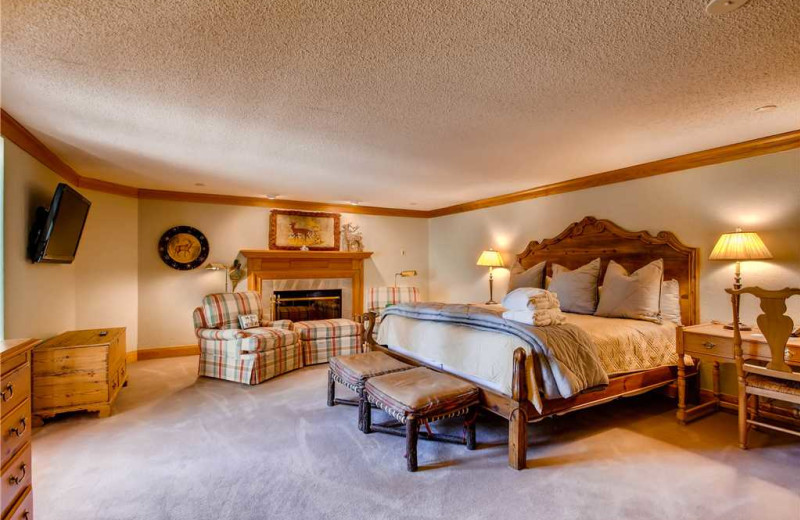 Rental bedroom at The Charter at Beaver Creek.