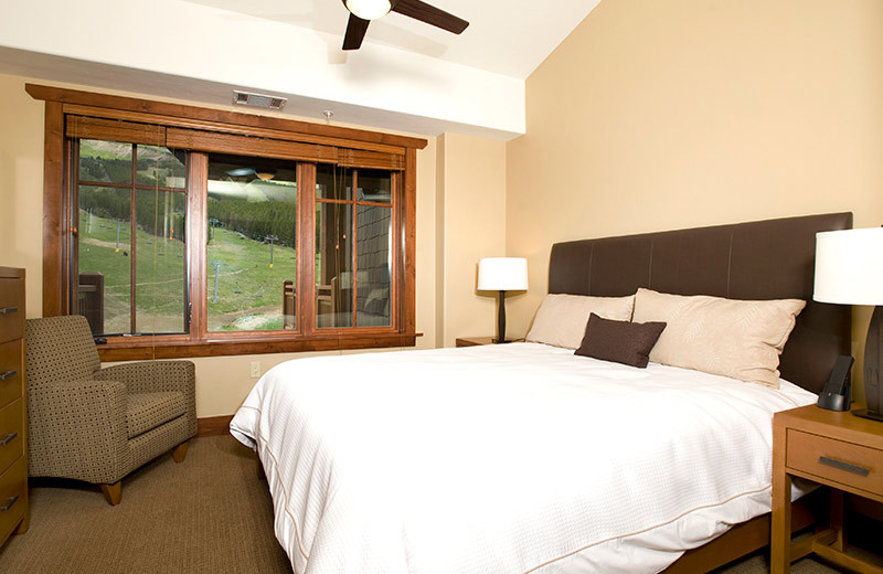 Guest bedroom at One Ski Hill Place.