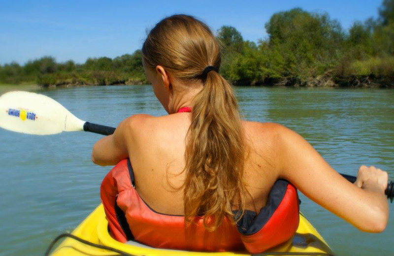 Kayaking at Rocky Mountain Springs Lodge.