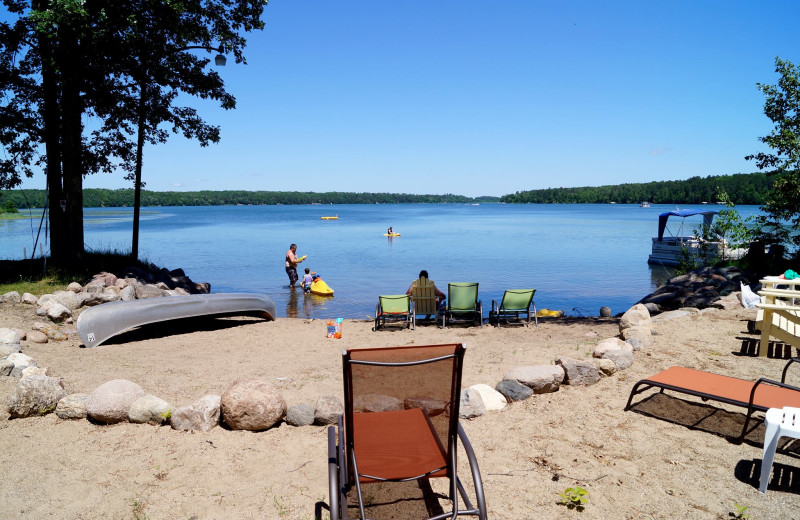 Beach view at Anderson's Starlight Bay Resort.