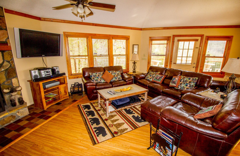 Rental living room at Cobbly Nob Rentals.