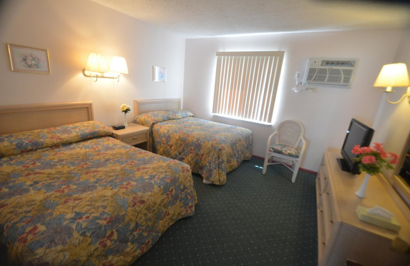 Guest room at Sea Scape Inn.