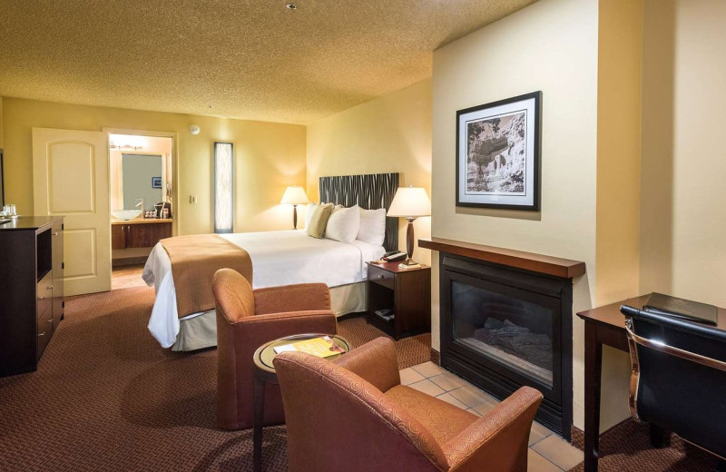 Guest room at Best Western Plus Inn of Sedona.