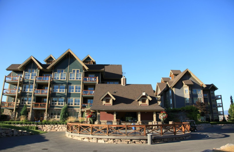 Exterior view of Predator Ridge Resort.