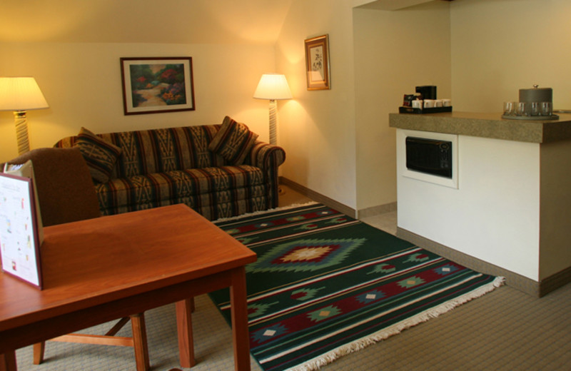 Suite Living Room at Twin Peaks Lodge