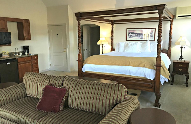 Guest bedroom at Nordic Village Resort.