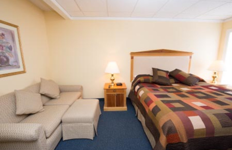 Guest Bedrooms at Adventure Inn