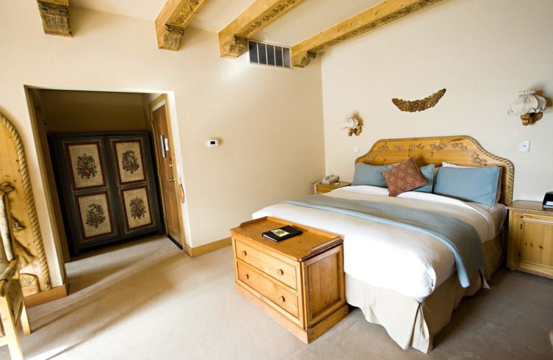 Guest room at Alpenhof Lodge.