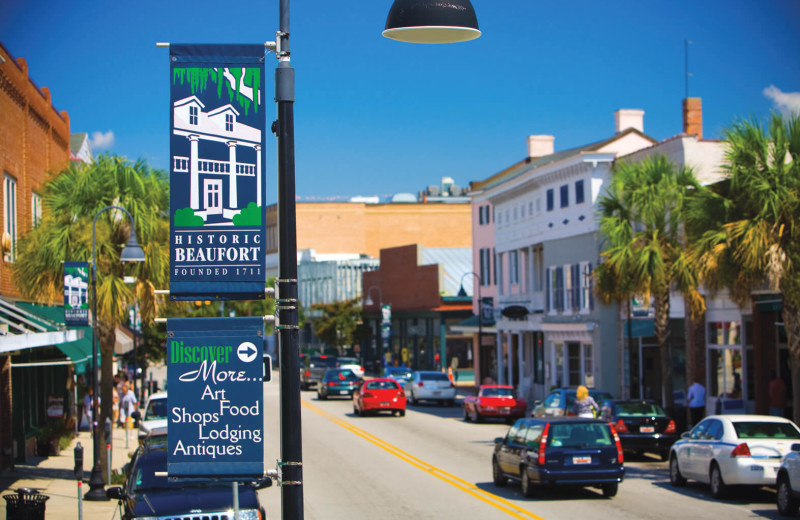 Shopping at Fripp Island Golf & Beach Resort.