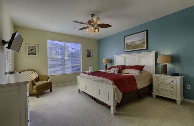 Rental bedroom at Vista Vacation Rentals.
