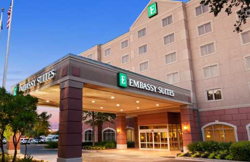 Exterior view of Embassy Suites Austin.