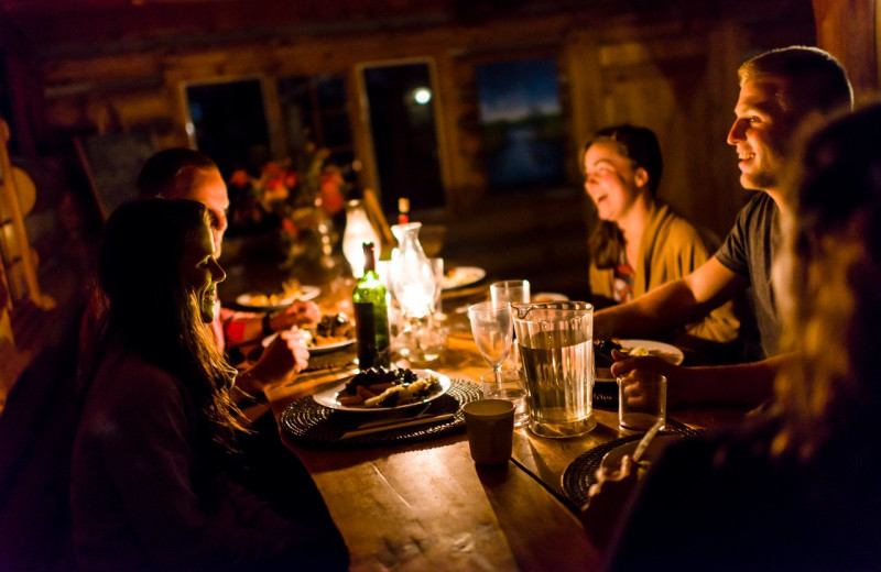 Family dining at Algonquin Log Cabin.