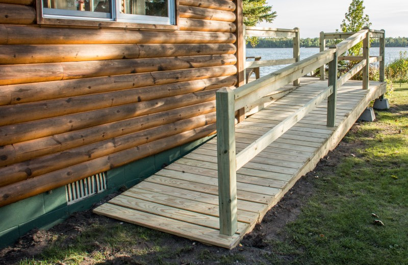 Handicapped accessible cabin at Bear Paw Resort.