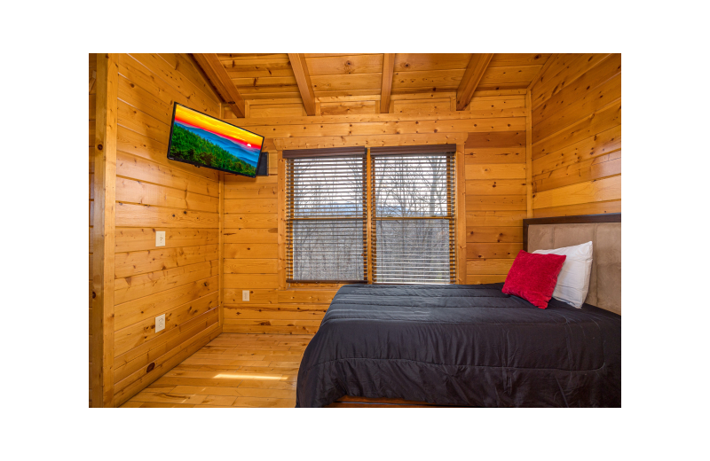 Bedroom at American Patriot Getaways - Bear Pause Cabin.