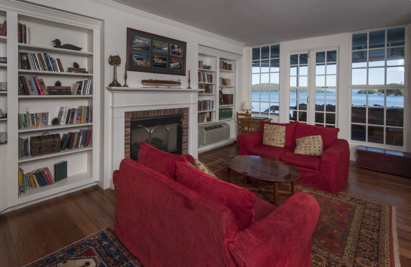 Guest living room at Mill Falls at the Lake.