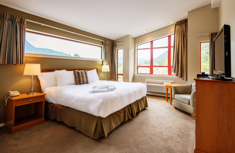 Guest bedroom at Harrison Beach Hotel.