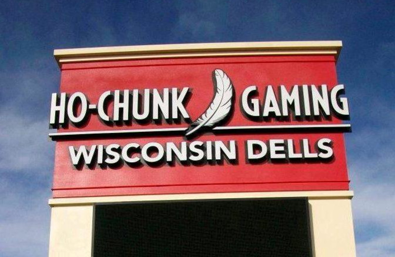 ho chunk casino poker room