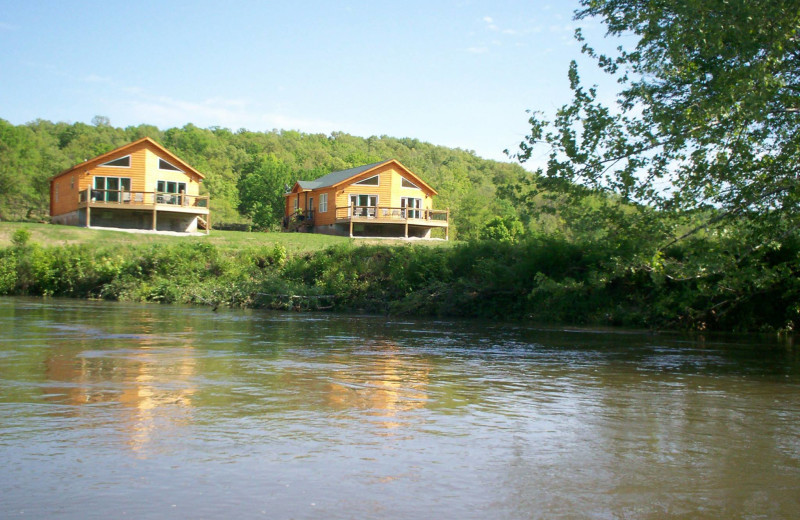 Exterior view of Riverwood Resort.