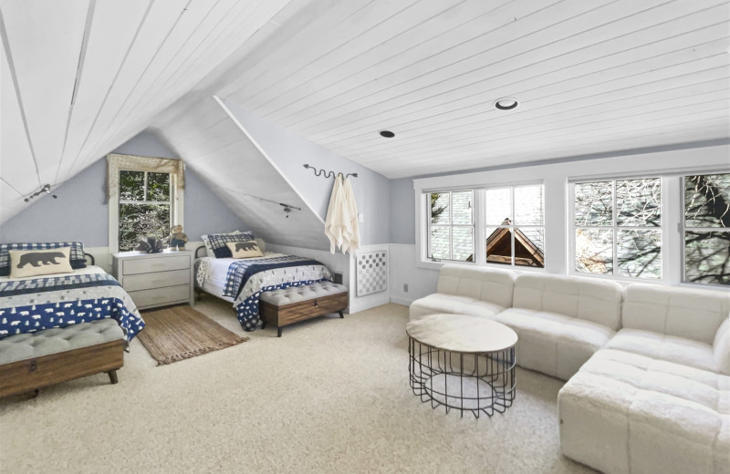 Rental bedroom at Sisters Vacation Rentals.
