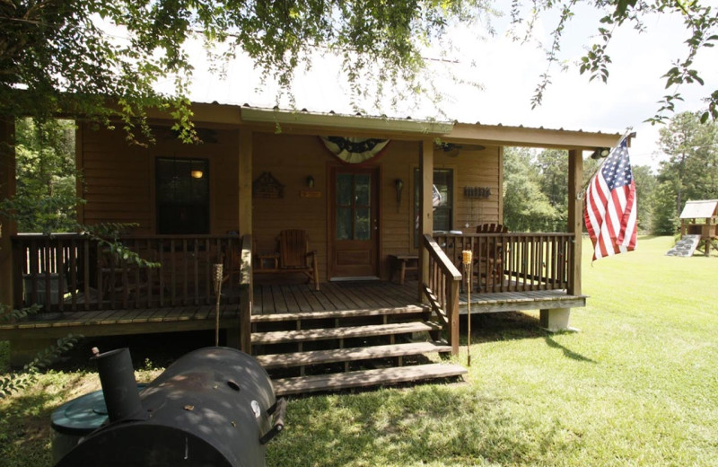 Cabin exterior at Berry Creek Cabins.
