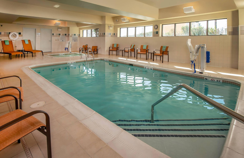 Indoor pool at Courtyard Hagerstown.