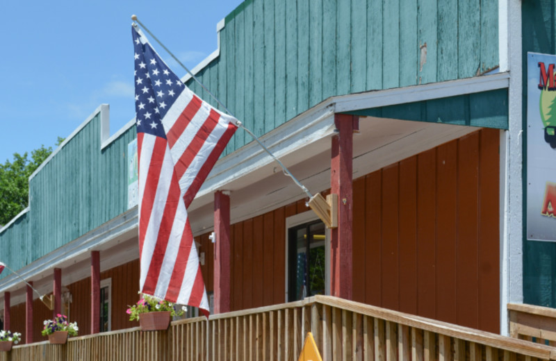 Exterior view of Mark Twain Landing.