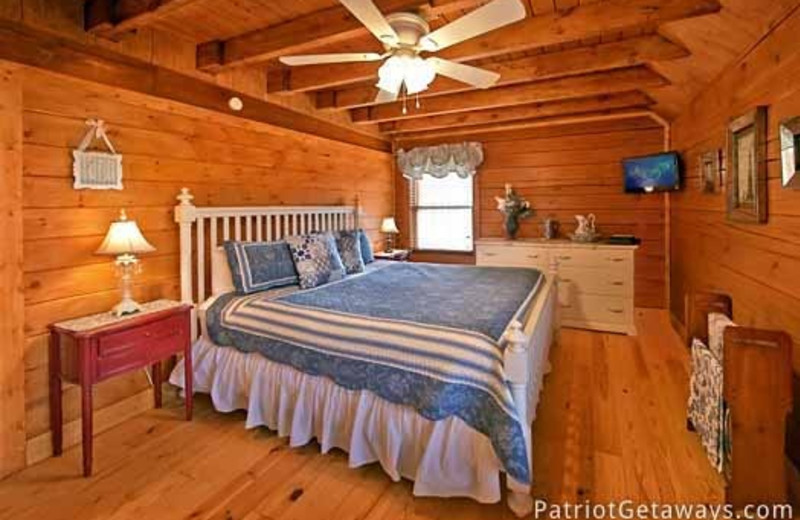 Pigeon Forge Pleasures - American Patriot Getaways