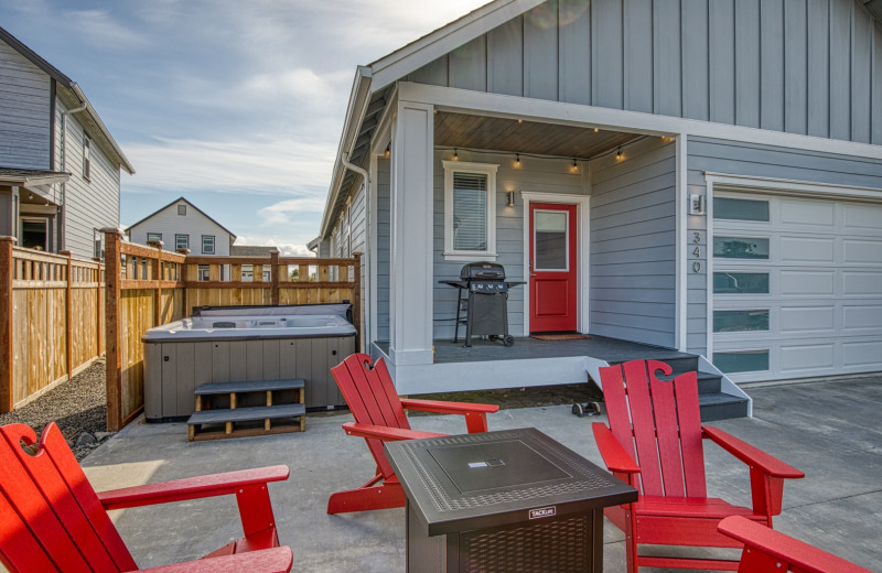 Rental hot tub at Oyhut Bay Seaside Village.