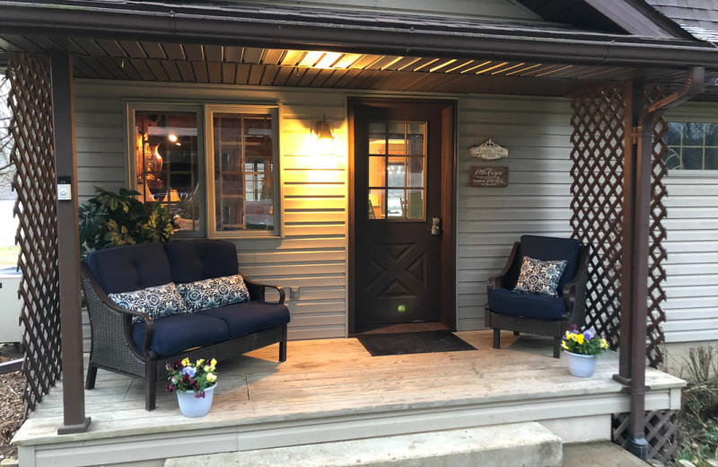 Cabin exterior at Cut Above Cabins.