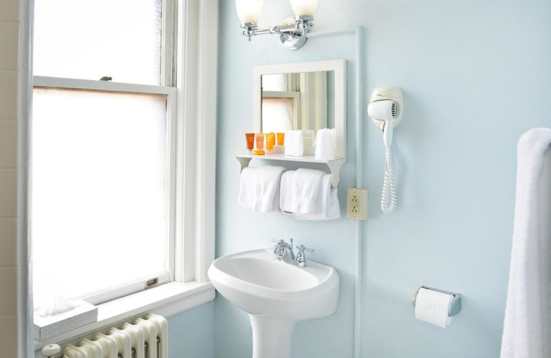 Guest bathroom at Penn Wells Hotel & Lodge.