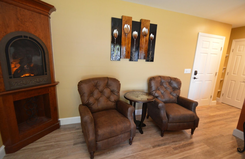 Guest room at Waters Edge B&B Resort.