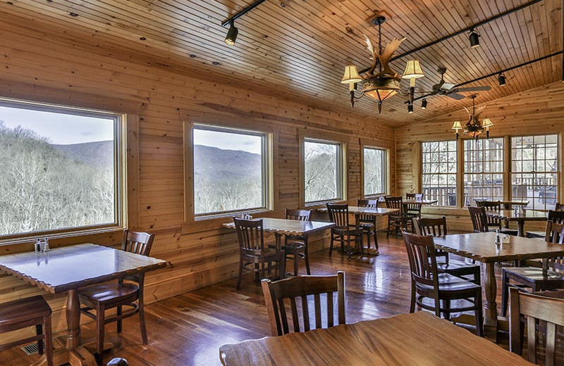 Dining room at House Mountain Inn.