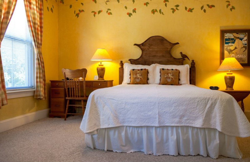 Guest room at Admiral Fitzroy Inn.