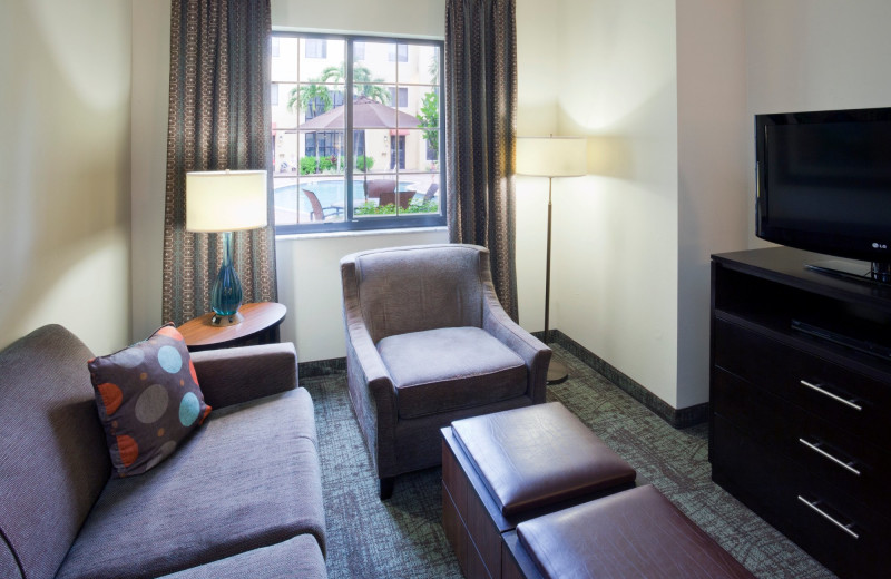 Guest living room at Staybridge Suites Naples-Gulf Coast.