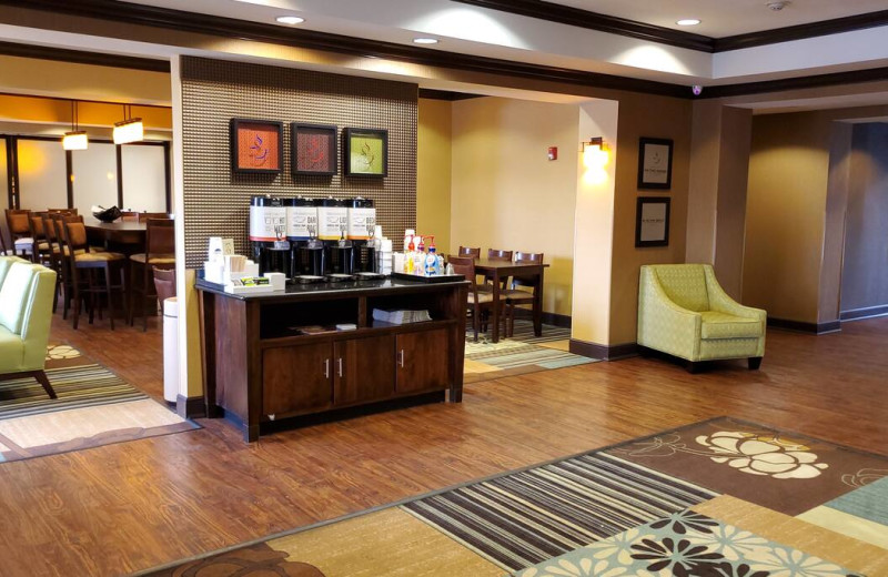 Lobby at Hampton Inn Stow.