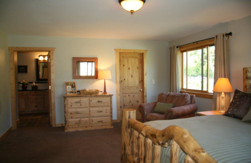 Cabin bedroom at Galloup's Slide Inn.