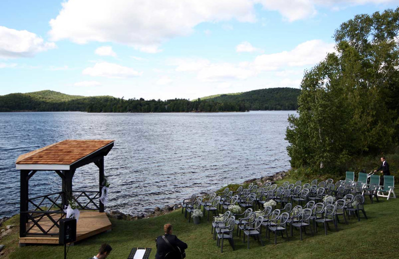 Weddings at Sir Sam's Inn & Spa.