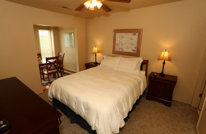 Guest bedroom at Villas by Lantern Bay.