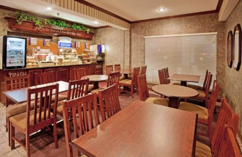 Breakfast dining room at Holiday Inn Express Osage Beach.