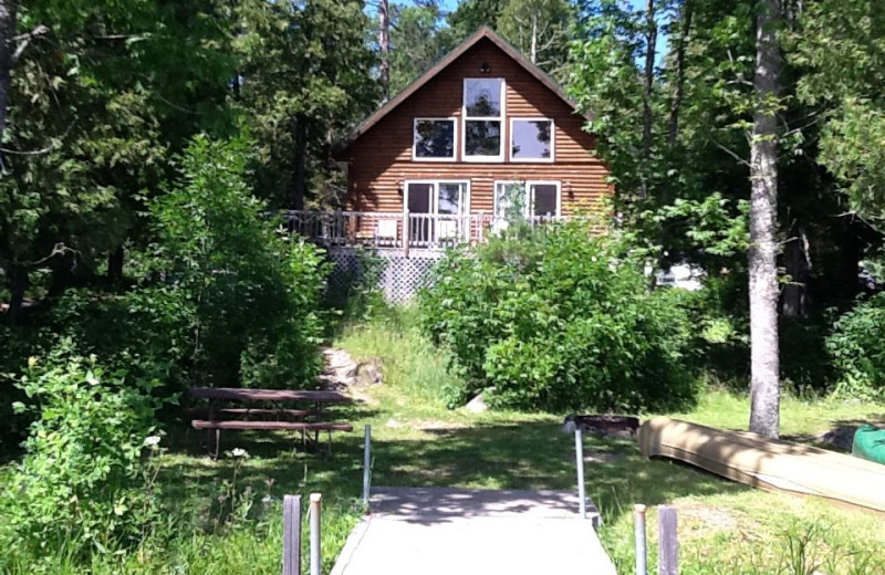 Cabin exterior at Glenwood Lodge.