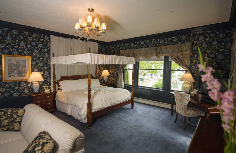 Guest room at Balance Rock Inn.