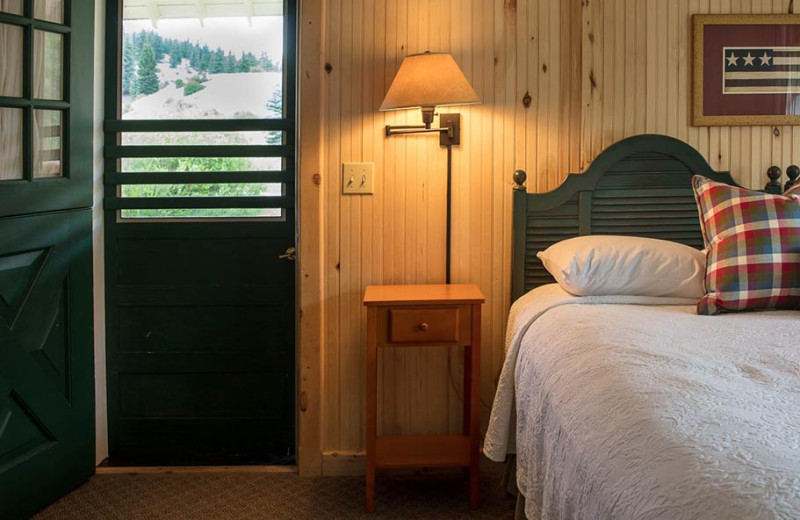 Guest room at 4UR Ranch.
