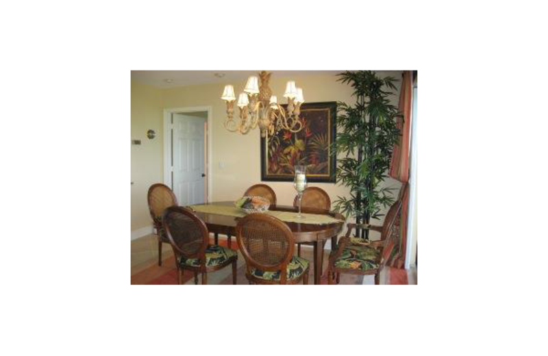 Vacation rental dining room at Sunshine Resort Rentals, LLC.