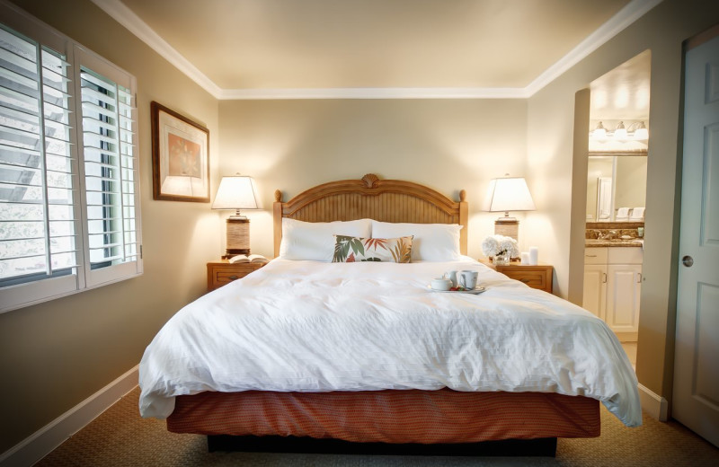 Guest bedroom at Casa Ybel Resort.