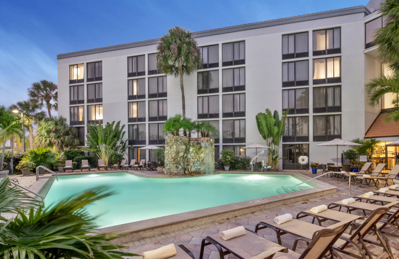 Outdoor pool at Crowne Plaza Fort Myers.