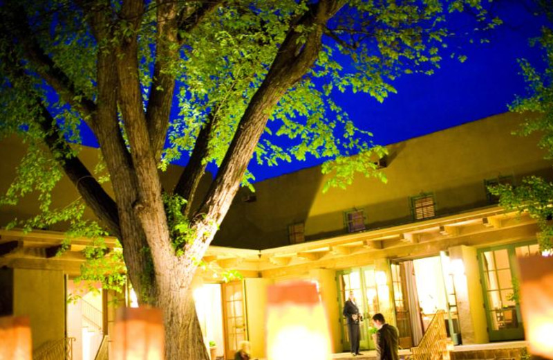 Exterior view of La Posada de Santa Fe Resort & Spa.